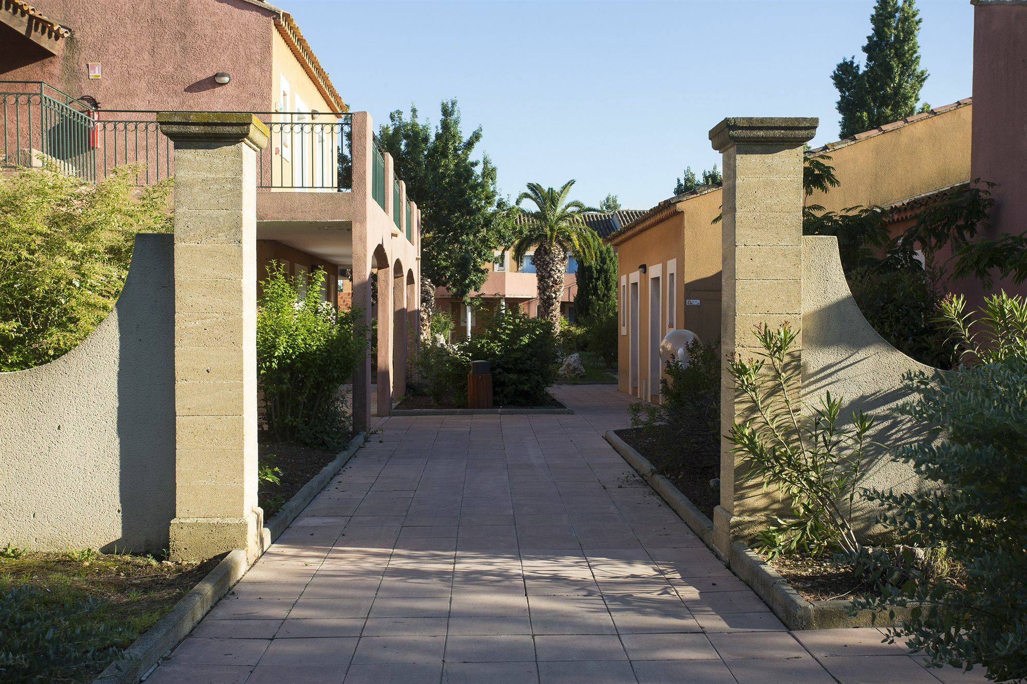 SOWELL RESIDENCES Les Mazets Arles Kültér fotó